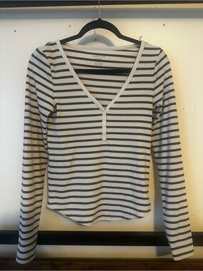 American Eagle Outfitters Long-Sleeve Striped Henley Top - White & green
